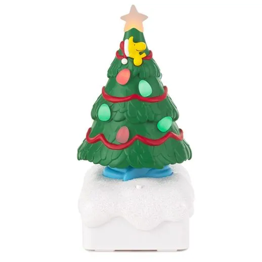 2015 Peanuts Gang Christmas Light Show - Woodstock Christmas Tree
