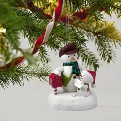 2018 Special Delivery Magic ORNAMENT